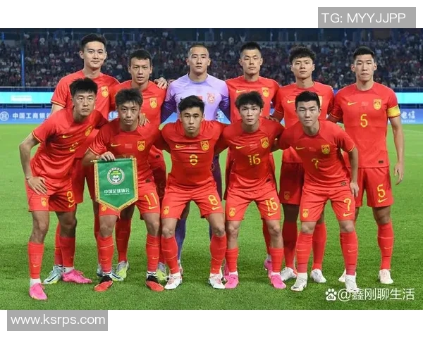 中国足球明星的崛起与挑战：从青训到国际赛场的奋斗历程与未来展望